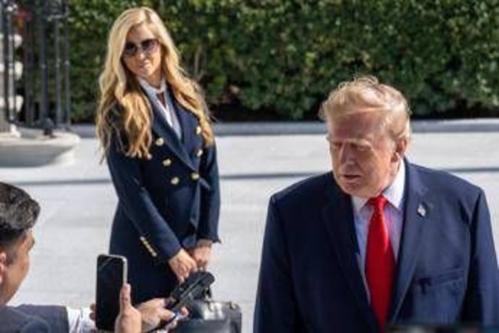 Trump, la nuova portavoce Zacharia lascia subito Trump, la nuova portavoce Zacharia lascia subito