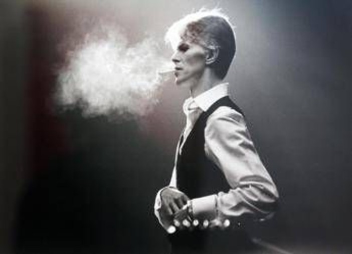 David Bowie 10 anni dopo, due nuove biografie raccontano il 'Duca Bianco'