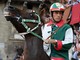 Aquila vince il Palio di Siena, Tittia fa 12: chi è il fantino dei record Aquila vince il Palio di Siena, Tittia fa 12: chi è il fantino dei record
