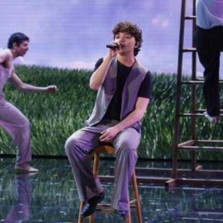 Amici 2025, chi è il vincitore Lorenzo Salvetti: da X Factor al trionfo