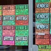 Caro-casa, dall'Ue nuova legge sugli alloggi accessibili: "Ma non sono contro gli affitti brevi" Caro-casa, dall'Ue nuova legge sugli alloggi accessibili: "Ma non sono contro gli affitti brevi"