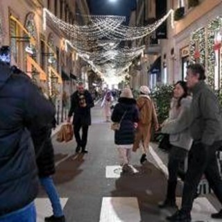 Caro Natale, tra pranzi e addobbi: ecco quanto spenderemo per le feste