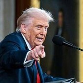 Iran, Trump: "La guerra finirà presto, avanti fino alla vittoria totale"