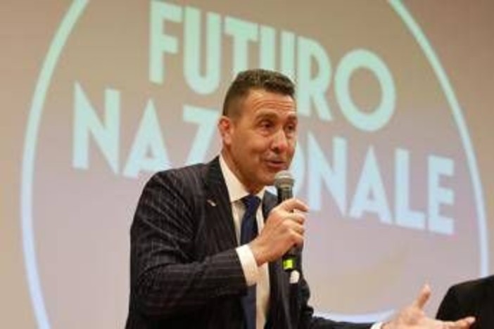Casa, Futuro Nazionale vuole ministero ad hoc: "Garantirla a tutti i nuovi nuclei familiari" Casa, Futuro Nazionale vuole ministero ad hoc: "Garantirla a tutti i nuovi nuclei familiari"