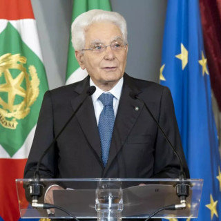 Mattarella “Russia ha cancellato l’equilibrio della pace”