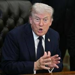 Trump: "Iran nel caos, non ho fretta: non userò armi nucleari". Israele-Libano, tregua di altre 3 settimane