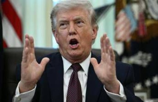 Trump: "Iran ha chiesto cessate il fuoco". Teheran: "Non è vero"