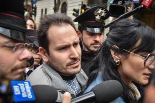 "Sempio ha ucciso Chiara Poggi con crudeltà", procura chiude indagini. Difesa Stasi: "Speranze crescono"