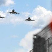 Regno Unito schiera i caccia in Polonia, Mosca accusa la Nato: &quot;E' in guerra con Russia&quot;