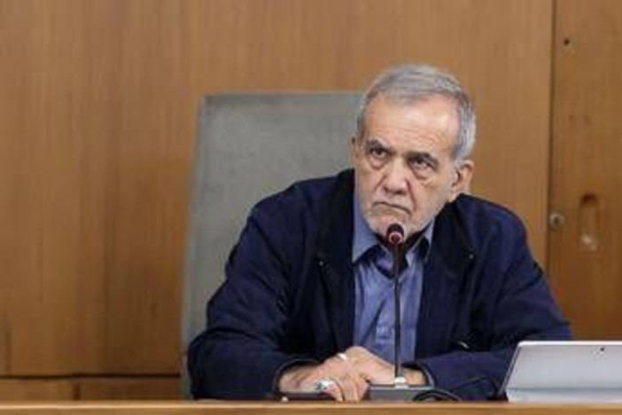 Iran, presidente Pezeshkian: "Ho chiesto a ministro Araghchi di negoziare con Usa"