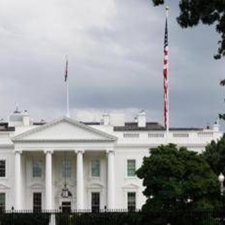 Usa, spari vicino alla Casa Bianca: colpiti due militari