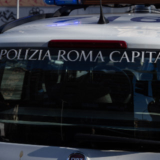 Roma, scontro tra auto e moto: muore sul colpo un 42enne Roma, scontro tra auto e moto: muore sul colpo un 42enne