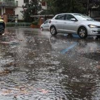 Domenica con maltempo sull'Italia, allerta meteo arancione per Liguria e Lombardia Domenica con maltempo sull'Italia, allerta meteo arancione per Liguria e Lombardia