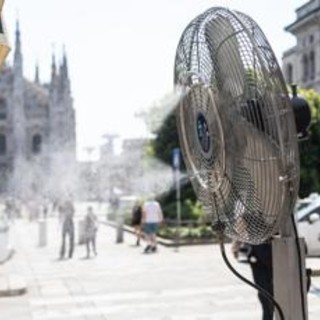 Caldo estremo sull'Italia, salgono a 15 le città da bollino rosso Caldo estremo sull'Italia, salgono a 15 le città da bollino rosso