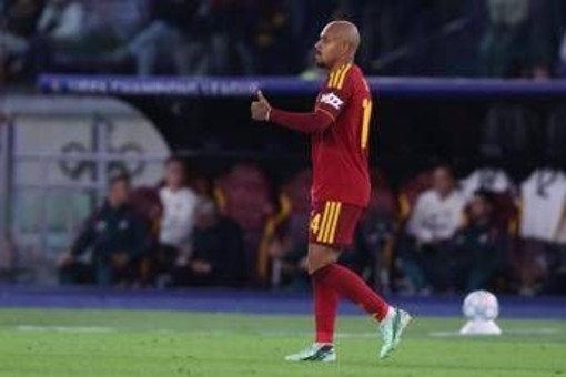 Malen non perdona: il Var conferma la doppietta, Roma sul 3-1