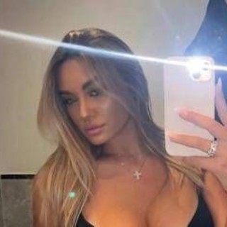 Incidente sulla Colombo, oggi i funerali di Beatrice Bellucci all'Eur Incidente sulla Colombo, oggi i funerali di Beatrice Bellucci all'Eur