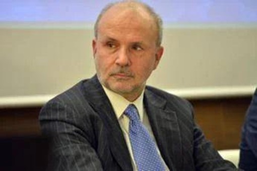 Schillaci: "Ridurre differenze territoriali e offrire percorsi assistenziali integrati" Schillaci: "Ridurre differenze territoriali e offrire percorsi assistenziali integrati"