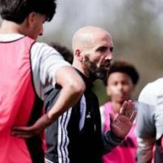 Frasi sessiste e intimidazione fisica a un'arbitra, bufera ed esonero per il fratello di Higuain Frasi sessiste e intimidazione fisica a un'arbitra, bufera ed esonero per il fratello di Higuain