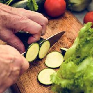 Zucchina "arsenale di antiossidanti", a 50 anni terapia salva cuore a tavola: cosa dice il medico-nutrizionista
