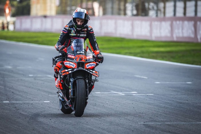 In Portogallo domina Marco Bezzecchi, out Bagnaia