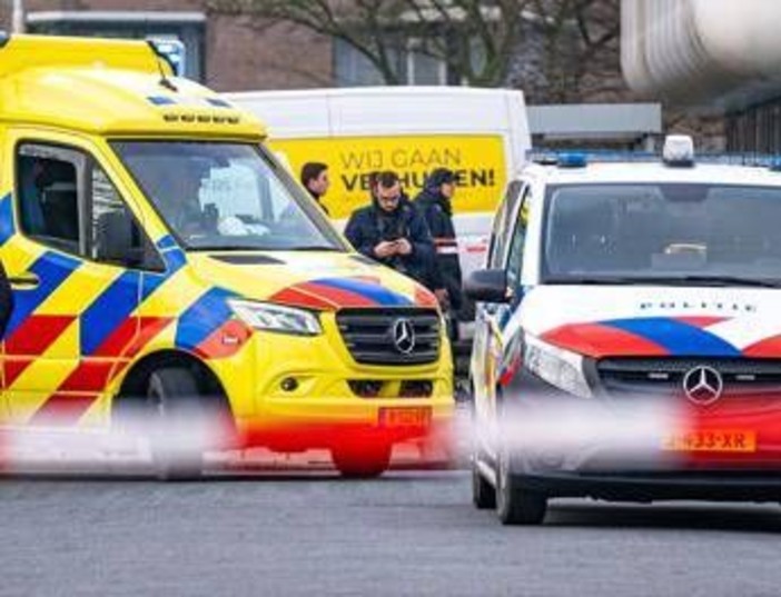 Olanda, auto sulla folla: almeno 9 feriti, tre gravi