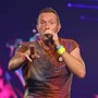 &quot;Mandate amore alla famiglia di Kirk&quot;, Chris Martin e i Coldpaly fischiati dai fan