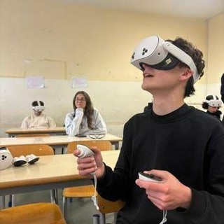 Fibercop porta l’innovazione a scuola, a Monterotondo il viaggio virtuale nella fibra Fibercop porta l’innovazione a scuola, a Monterotondo il viaggio virtuale nella fibra