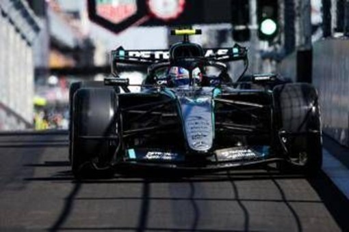 Formula 1, oggi qualifiche e gara sprint Gp Singapore: orario e dove vederle (in chiaro) Formula 1, oggi qualifiche e gara sprint Gp Singapore: orario e dove vederle (in chiaro)