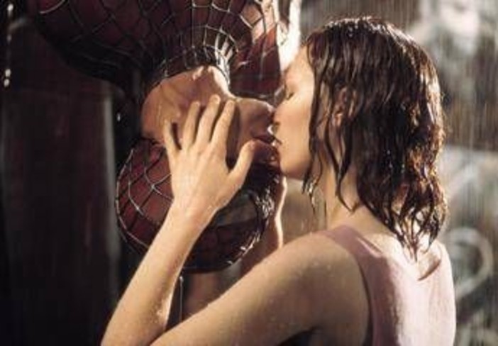 Tobey Maguire ancora nei panni di Spider-Man? Il sogno di Sam Raimi Tobey Maguire ancora nei panni di Spider-Man? Il sogno di Sam Raimi