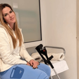 Thais Wiggers, incidente in montagna: vacanze di Natale in ospedale Thais Wiggers, incidente in montagna: vacanze di Natale in ospedale