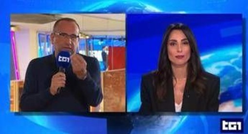 Sanremo, Carlo Conti e la richiesta a sorpresa a Giorgia Cardinaletti: "Conduci la finale del Festival con me?" Sanremo, Carlo Conti e la richiesta a sorpresa a Giorgia Cardinaletti: "Conduci la finale del Festival con me?"