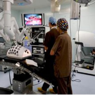 Policlinico di Milano, la chirurgia avanzata si rafforza con due nuovi robot di ultima generazione Policlinico di Milano, la chirurgia avanzata si rafforza con due nuovi robot di ultima generazione