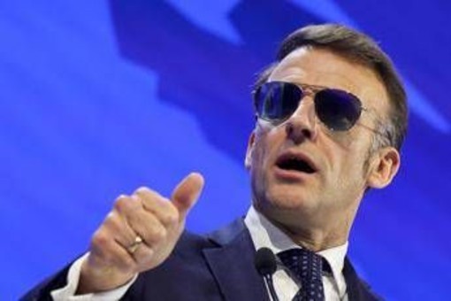 Macron a Davos avverte l’Europa: “Rischiamo un mondo senza regole" Macron a Davos avverte l’Europa: “Rischiamo un mondo senza regole"