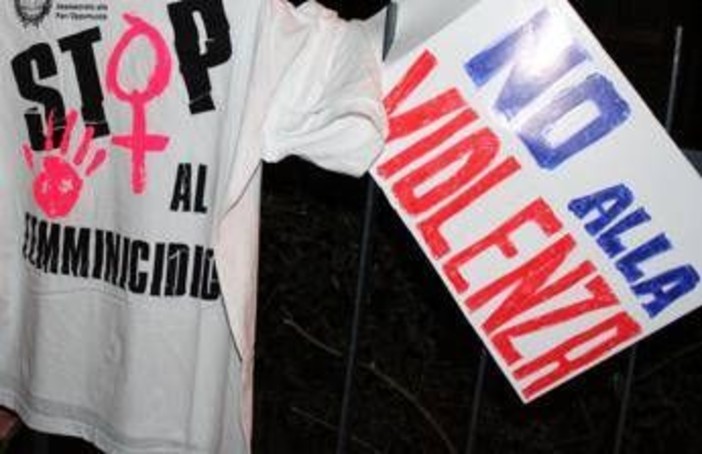 Violenza sulle donne, Istat: circa il 15% l'ha subita prima dei 16 anni