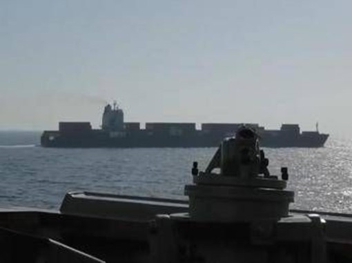 Usa colpiscono e bloccano nave dell'Iran, il video dell'operazione