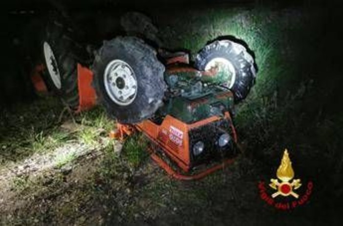 Trattore si ribalta nel chietino, 69enne muore schiacciato ﻿