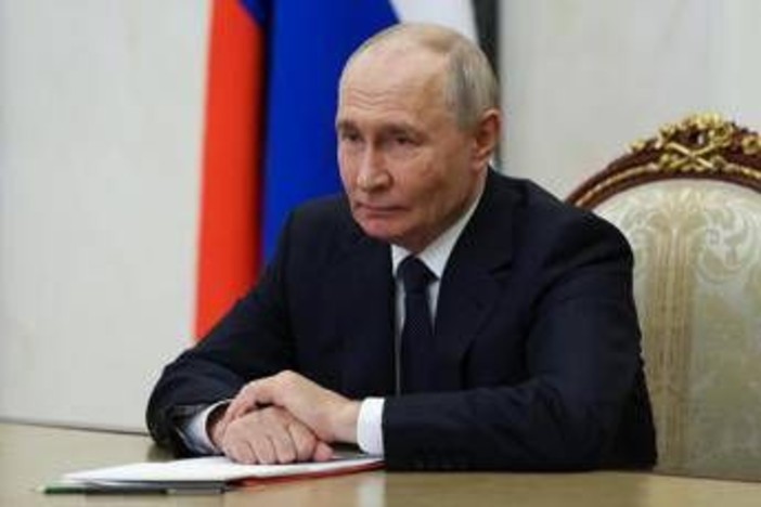 Ucraina-Russia, Kiev spezza l'assedio di Putin nel Donetsk. Gli inviati di Zelensky in Usa Ucraina-Russia, Kiev spezza l'assedio di Putin nel Donetsk. Gli inviati di Zelensky in Usa