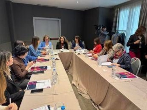 Malattie rare, al via campagna 'She SpeaXX' per dare voce alle donne con malattia di Fabry