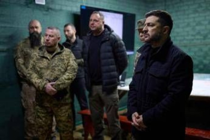 Ucraina, Zelensky nel Donetsk: "Faremo di tutto perché resti ucraino" Ucraina, Zelensky nel Donetsk: "Faremo di tutto perché resti ucraino"