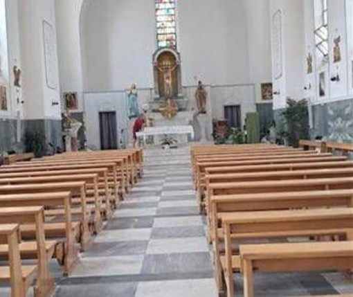 Ostia, feci in chiesa e sull'altare: ci sarà messa di riparazione