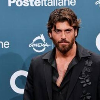 Can Yaman arrestato in Turchia: l'attore coinvolto in un'indagine antidroga