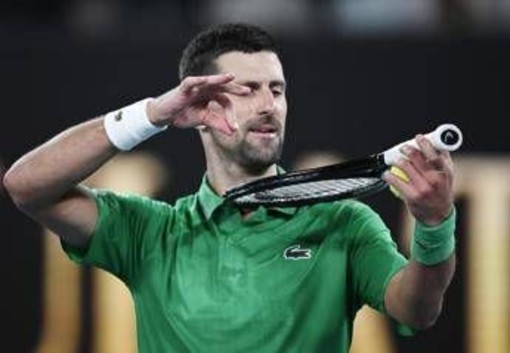 Australian Open, Djokovic già ai quarti: Mensik si ritira