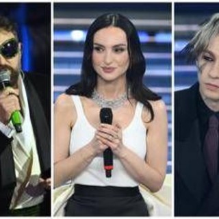 Sanremo, le pagelle ai look della finale: Arisa pigliatutto, Chiello goth e Dargen scalzo Sanremo, le pagelle ai look della finale: Arisa pigliatutto, Chiello goth e Dargen scalzo