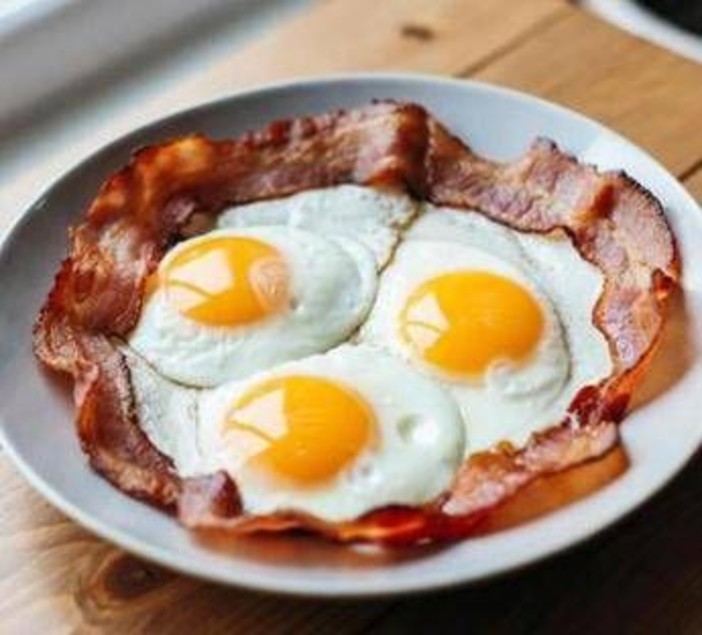 La 'dieta' 30-30-30, cos'è e perché piace (anche se non funziona) La 'dieta' 30-30-30, cos'è e perché piace (anche se non funziona)