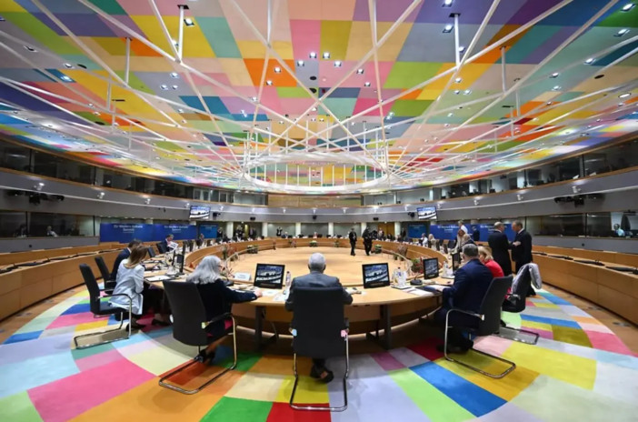 Da Ue prestito di 90 miliardi a Kiev, accantonato uso degli asset Da Ue prestito di 90 miliardi a Kiev, accantonato uso degli asset