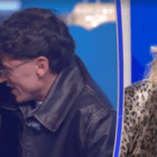 La volta buona, Laura Efrikian commossa per Tredici Pietro: "Gianni papà meraviglioso" La volta buona, Laura Efrikian commossa per Tredici Pietro: "Gianni papà meraviglioso"