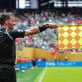 Mondiali, la Fifa rivoluziona il fuorigioco: niente più bandierine 'in ritardo'