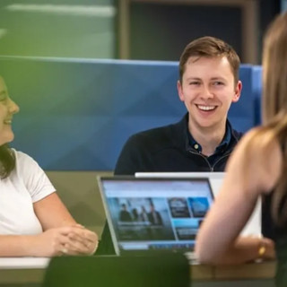 Philip Morris Italia investe sui giovani talenti con “Future in Progress”