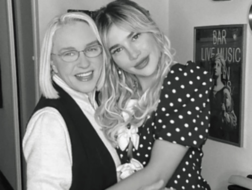 Clizia Incorvaia commossa: "Sarà un Natale diverso, il primo senza Eleonora Giorgi" Clizia Incorvaia commossa: "Sarà un Natale diverso, il primo senza Eleonora Giorgi"