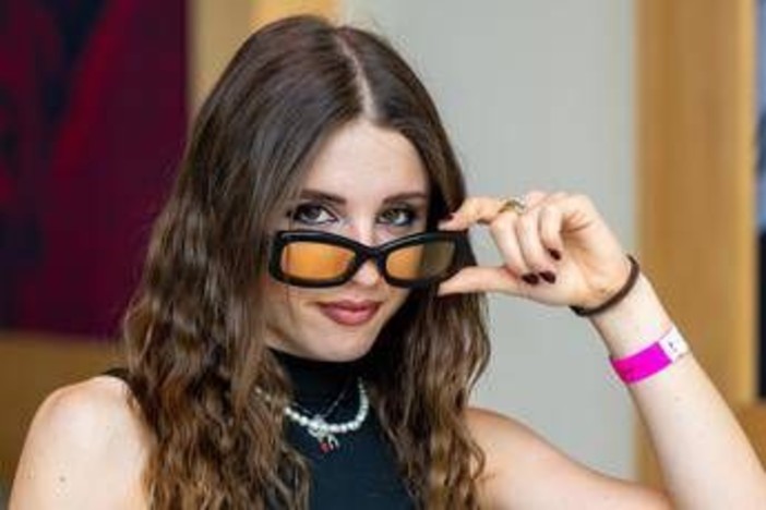 Angelina Mango festeggia sui social: "25 anni un po' intensi"